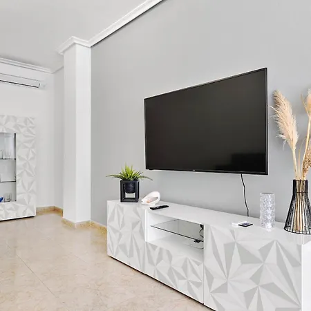 Seaview Apartment *
